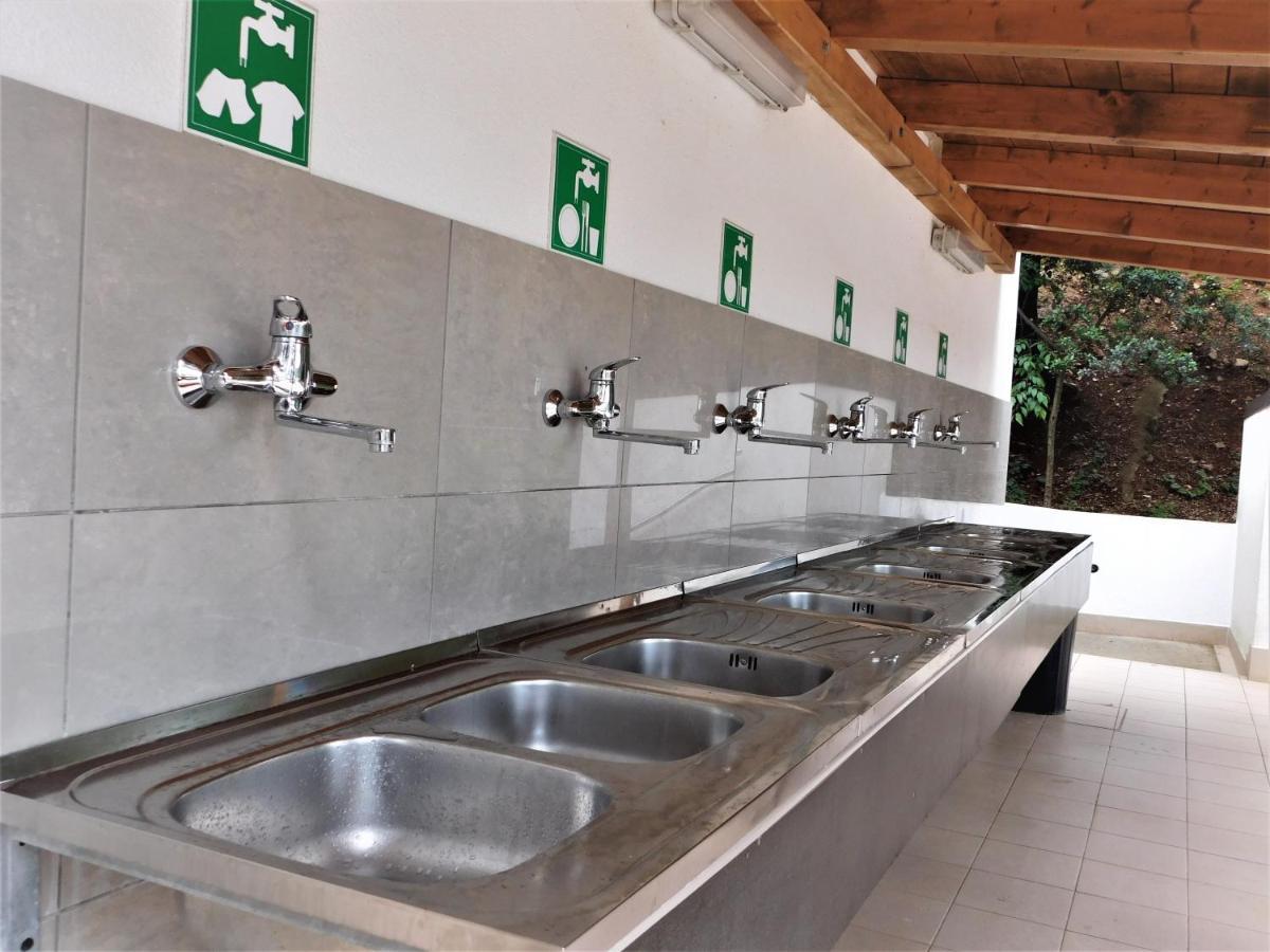 Eco Glamping- Fkk Nudist Camping Solaris Poreč Eksteriør billede