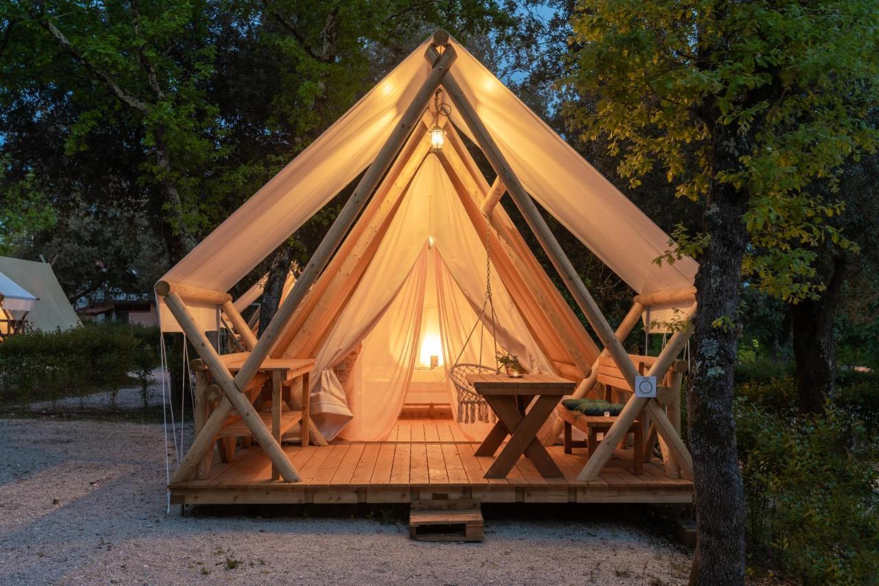 Eco Glamping- Fkk Nudist Camping Solaris Poreč Eksteriør billede