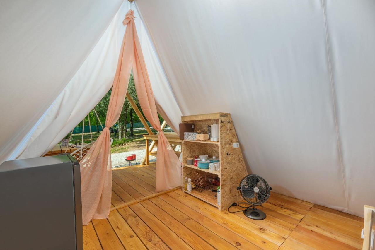 Eco Glamping- Fkk Nudist Camping Solaris Poreč Eksteriør billede