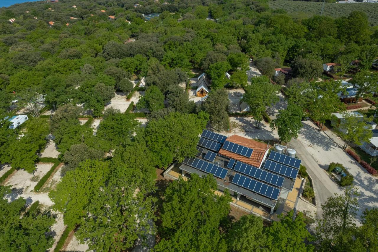 Eco Glamping- Fkk Nudist Camping Solaris Poreč Eksteriør billede