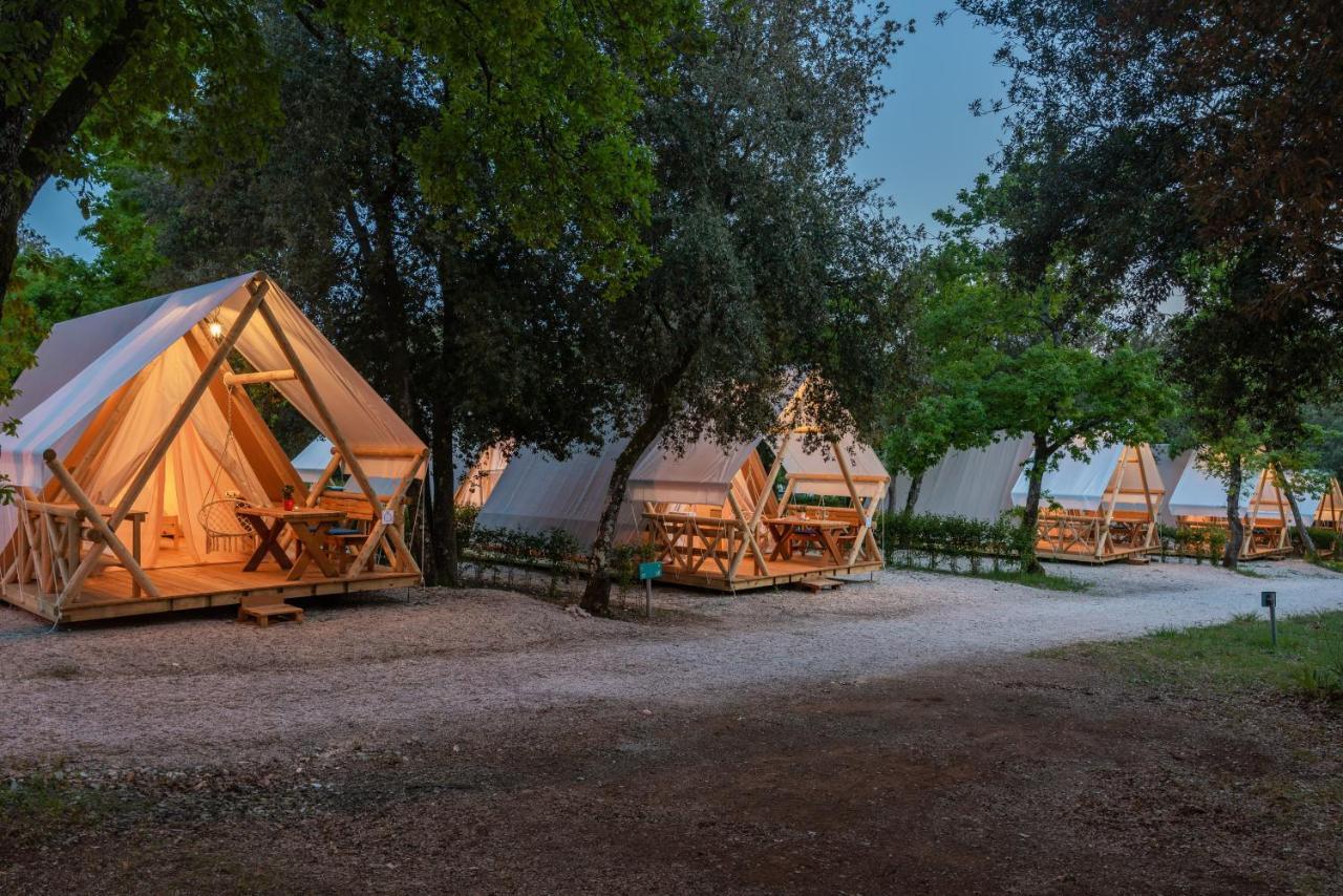 Eco Glamping- Fkk Nudist Camping Solaris Poreč Eksteriør billede