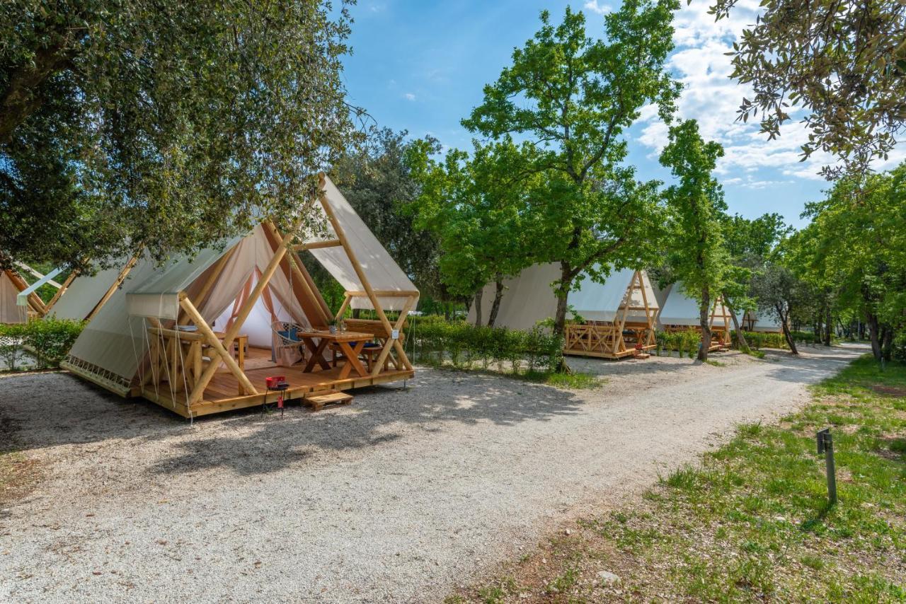 Eco Glamping- Fkk Nudist Camping Solaris Poreč Eksteriør billede